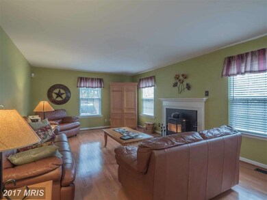 3013 Queensberry Dr, Huntingtown, MD 20639 - photo 6