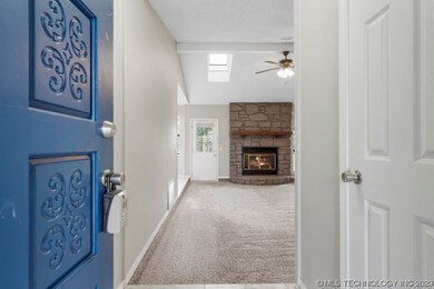 3211 S Maple Place, Broken Arrow, OK 74012 - photo 2