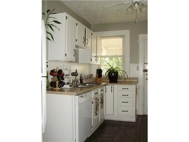 394 E Morrill Ave, Columbus, OH 43207 - photo 7