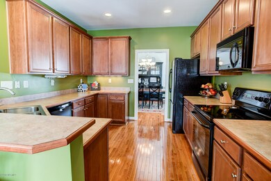 7N4A4571_2_3Real-Estate01