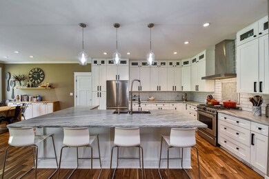 694 Hart Rd, Batavia, IL 60510 - photo 2