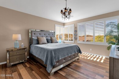 PLANTATION SHUTTERS