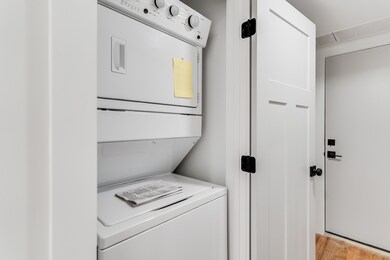 97 Condor St unit 4, Boston, MA 02128 - photo 6