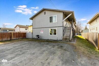 08-Parking Rear_ELI08428-Edit