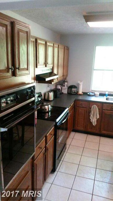 30101 Broken Arrow Ln, Mechanicsville, MD 20659 - photo 5