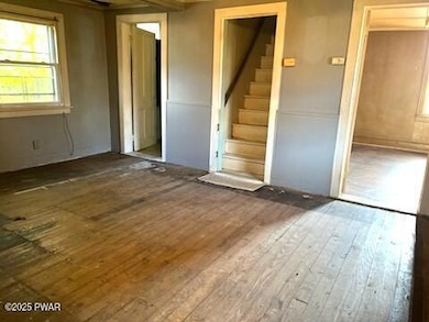 606 Avenue H, Matamoras, PA 18336 - photo 6