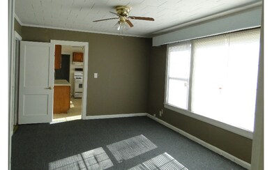 636 NW Palm Dr, Lake City, FL 32055 - photo 3