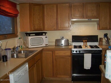 Kiloana (8)- Kitchen