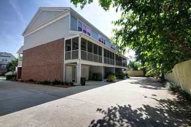 619C Windermere Blvd_Driveway View