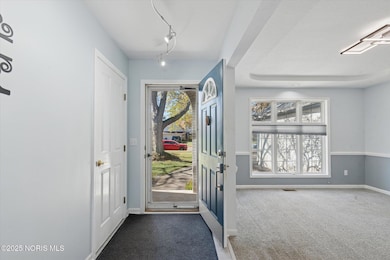 5666 Fox Hollow Ct, Sylvania, OH 43560 - photo 5