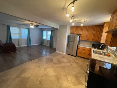 525 S Broadway St, Atlanta, IN 46031 - photo 5