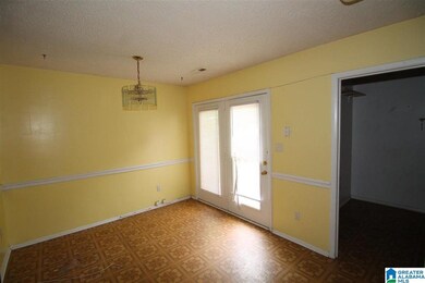 1941 Springlake Ct, Birmingham, AL 35215 - photo 5