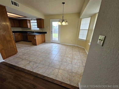 11021 E 119th St N, Collinsville, OK 74021 - photo 2