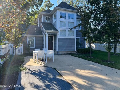 244 Roosevelt Ave, Oakhurst, NJ 07755 - photo 3