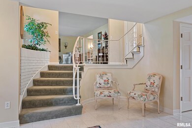 202 Carobeth Dr, Jacksonville, IL 62650 - photo 5