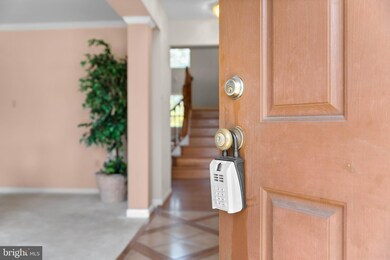 9802 Pheasant Run Ct, Laurel, MD 20708 - photo 2