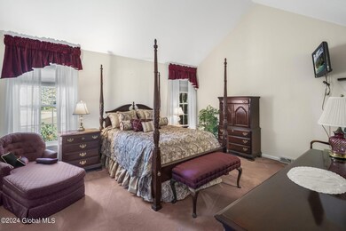 146 Killarney Dr, Schenectady, NY 12309 - photo 7