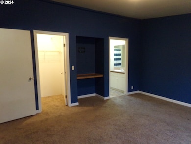 Bedroom, Primary
