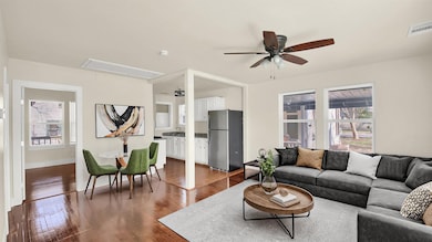 4010 Speedway unit A, Austin, TX 78751 - photo 2