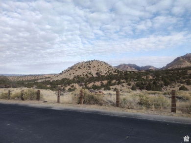 254 W 400 N unit 108, East Carbon, UT 84520 - photo 5