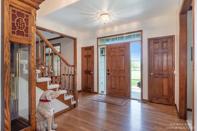 1779 Oakview Dr, Ann Arbor, MI 48108 - photo 2