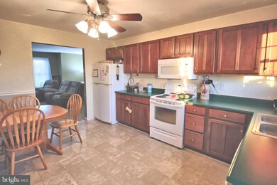 1B Bonniefield Cir, Gettysburg, PA 17325 - photo 3