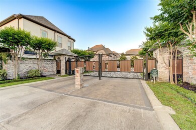 1611 E Rose Terrace Ln, Houston, TX 77055 - photo 3