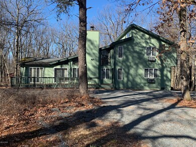 806 E Spur Ct, Hawley, PA 18428 - photo 2