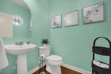 15-web-or-mls-7877-waggoner-trace-dr