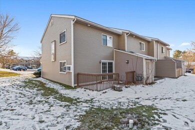 J8 Stonehedge Dr, South Burlington, VT 05403 - photo 5