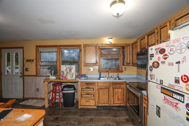 167 1/2 Robinson Rd, Hudson, NH 03051 - photo 4