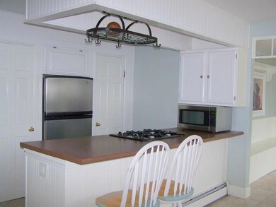 Extra counter space at breakfast bar...