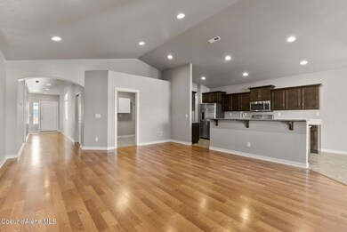 Inside-Spokane-Connery-8