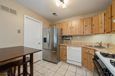 162 Frontier Way unit 2, Tinton Falls, NJ 07753 - photo 6