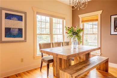 dining area off kitchen
