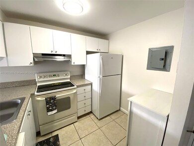 Tall Tree Condominium unit 513, North Miami Beach, FL 33160 - photo 3
