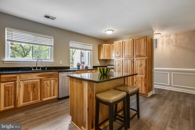 1576 Goldenrain Ct, Reston, VA 20190 - photo 7