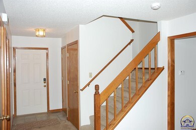 4320 SW Stone Ave, Topeka, KS 66610 - photo 3