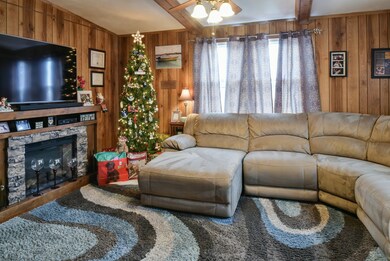 19 Bates St, Lynn, MA 01905 - photo 2