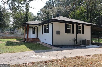 5217 Lyndale Cir, Forest Park, GA 30297 - photo 3