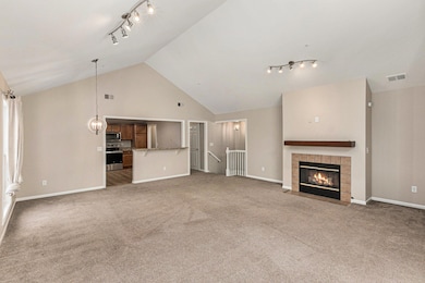 28541 Carlton Way Dr unit 81, Novi, MI 48377 - photo 2