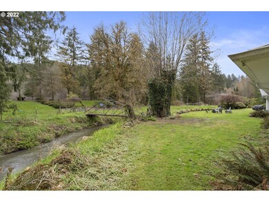 28129 Chapman Rd, Scappoose, OR 97056 - photo 6