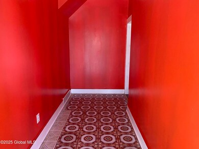 106 Mcclellan St, Schenectady, NY 12304 - photo 4