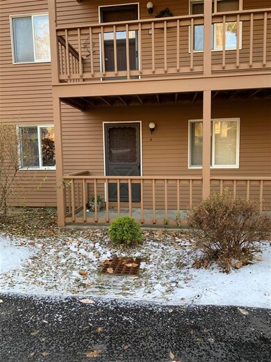 5 Goldfinch Rd unit 4, Lincoln, NH 03251 - photo 2