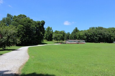 344 Hurricane Creek Dr, Stewart, TN 37175 - photo 7