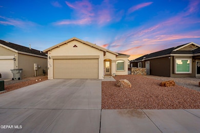 5108 Jennifer Claire, El Paso, TX 79938 - photo 2