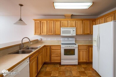 634 E 73rd Ave unit A, Anchorage, AK 99518 - photo 4