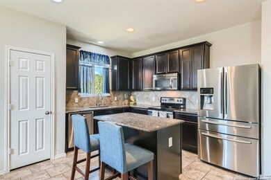 10103 Round Ridge, San Antonio, TX 78254 - photo 6