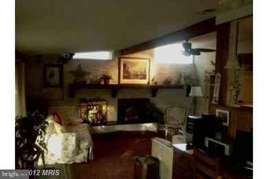 6362 Lakewood Dr, Falls Church, VA 22041 - photo 5