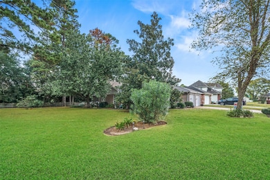 4949 Pleasure Lake Ln, Willis, TX 77318 - photo 2